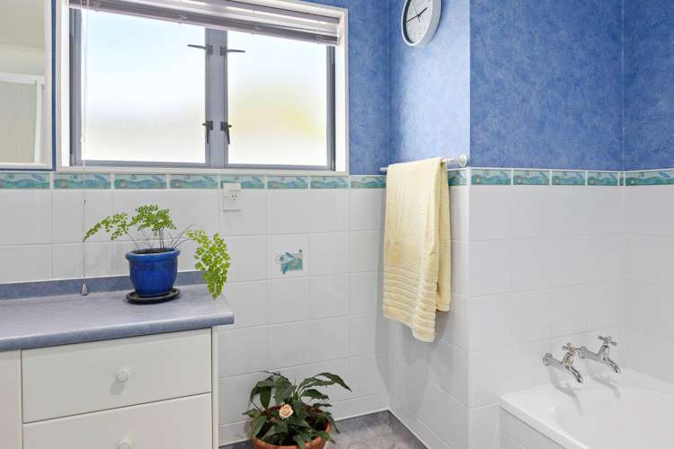 31 Masefield Street Stoke_21