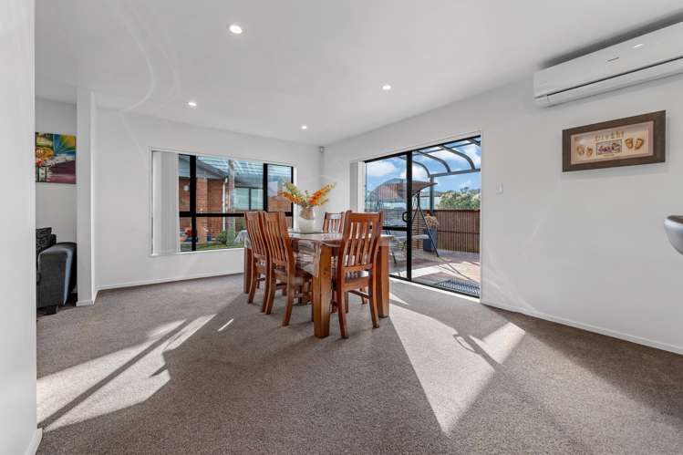 9 Riverglade Parkway Te Atatu South_12