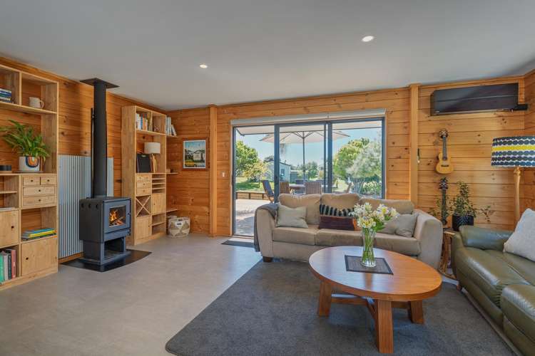 114 Kauri Crescent Matarangi_9
