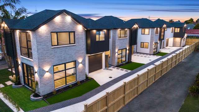 Stunning 5-Bedroom Home in the Heart of Papatoetoe