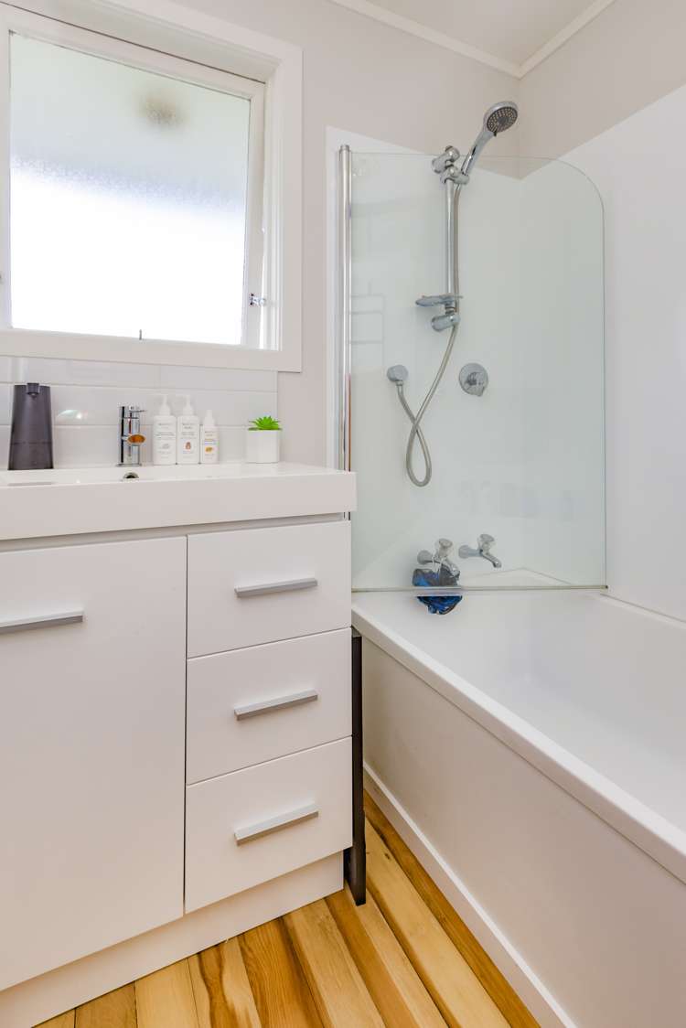 17 Hamilton Drive Waiuku_11