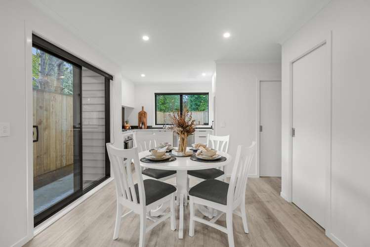 15A Rowe Parade_4