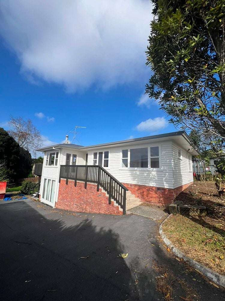 49 Tiroroa Avenue Te Atatu South_8