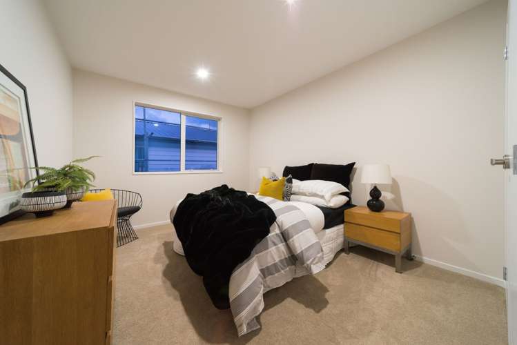 18 Eastfield Avenue Flat Bush_22