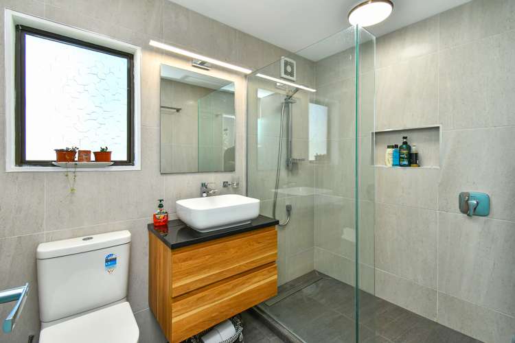 13 Chantal Place Red Hill_6