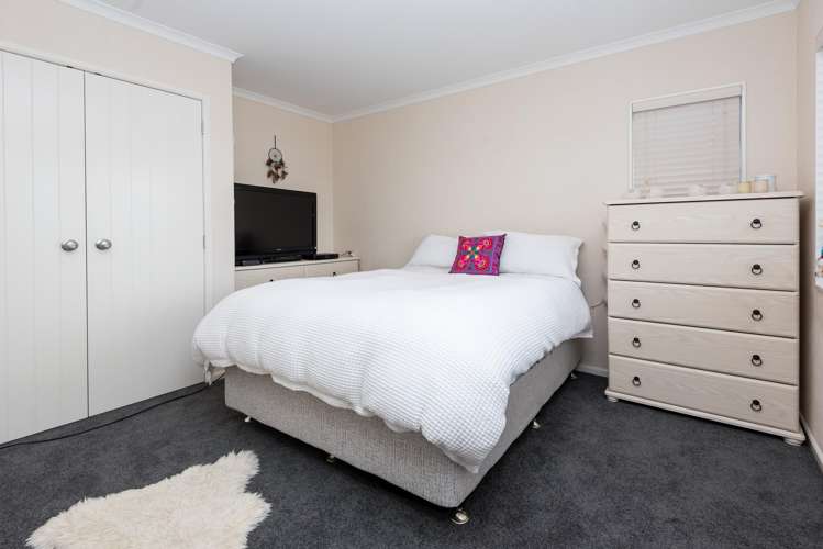 10 Briar Vale Place Flat Bush_15