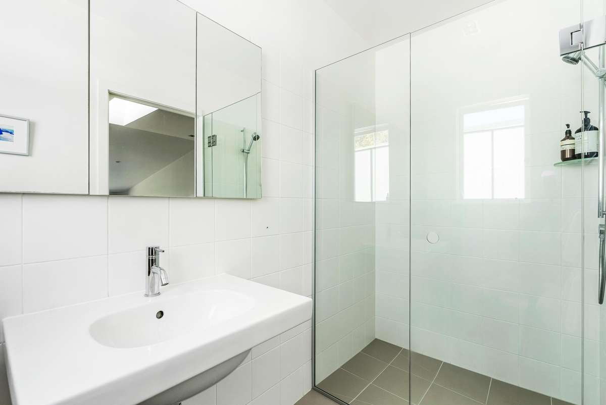 9 Warwick Avenue_5