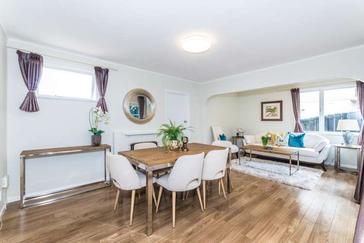 75 Selwyn Crescent Forrest Hill_0