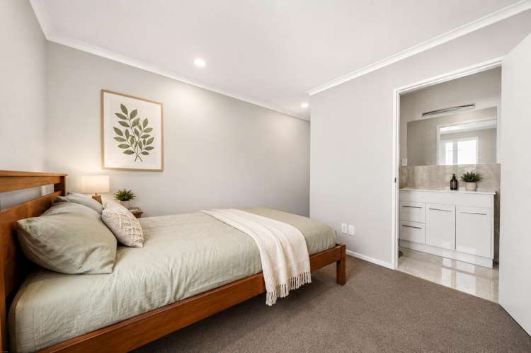 10 Warbler Crescent_5