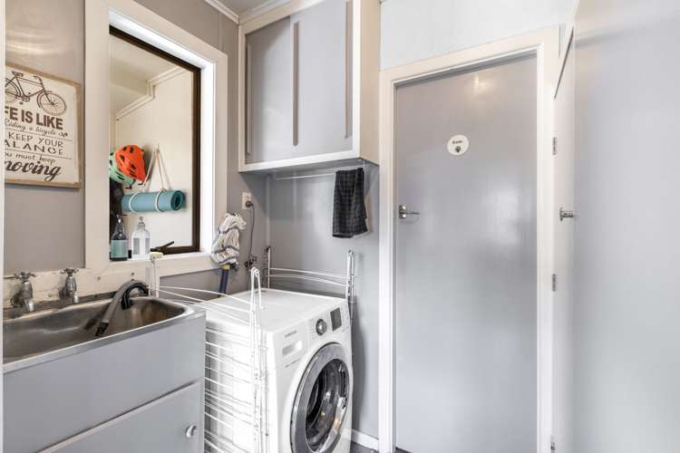 41 Gordon Terrace Gore Surrounds_11