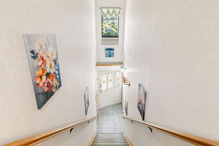 11a Roy Street Tawa_11