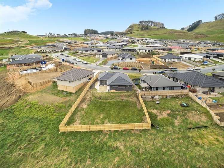 154 Ballintoy Park Drive Welcome Bay_17