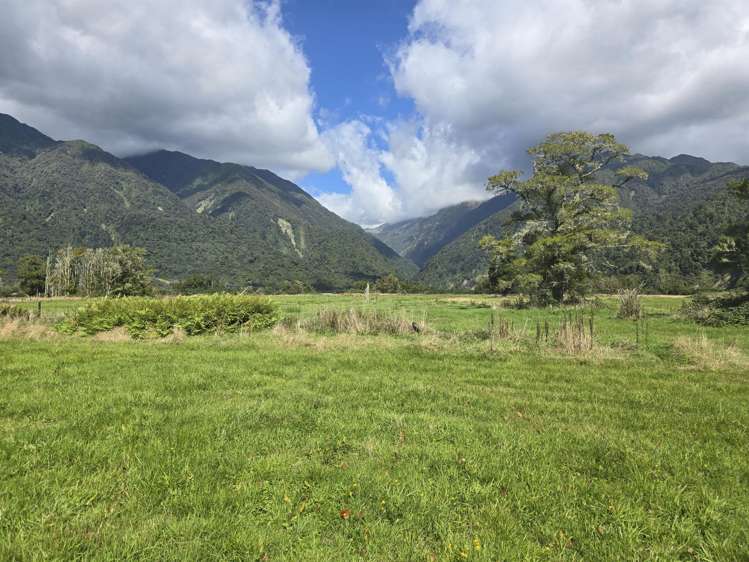 438 Poerua Valley Road Harihari_22