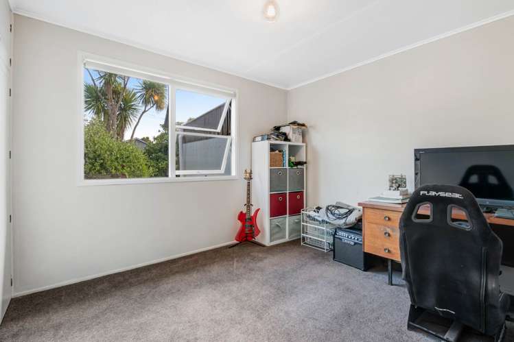 6 Karaka Street Helensville_14