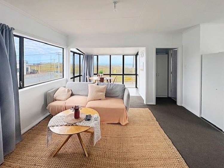 a/21 Ocean Beach Street 1207_5