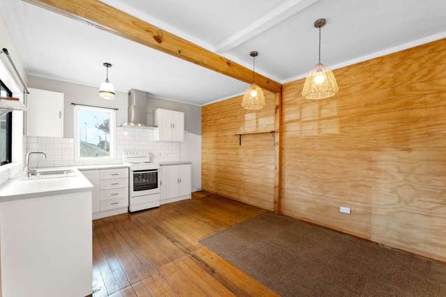 29 Vanguard Road Kelston_3