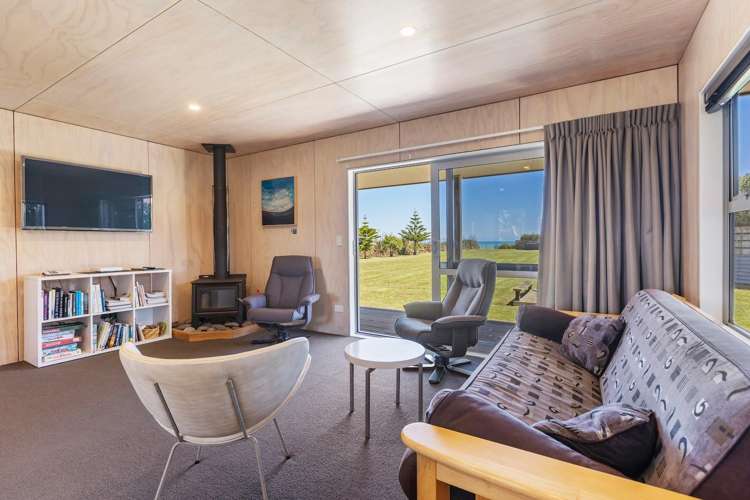 77 Anglers Avenue Warea_11