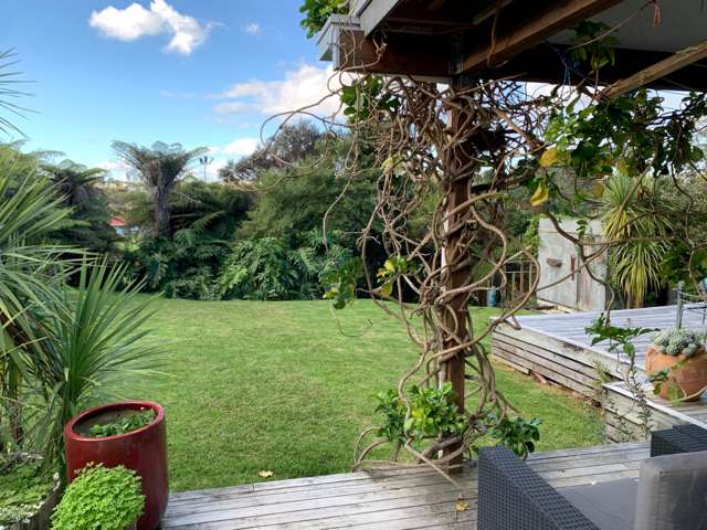 8 Rimu Road Stanmore Bay_2