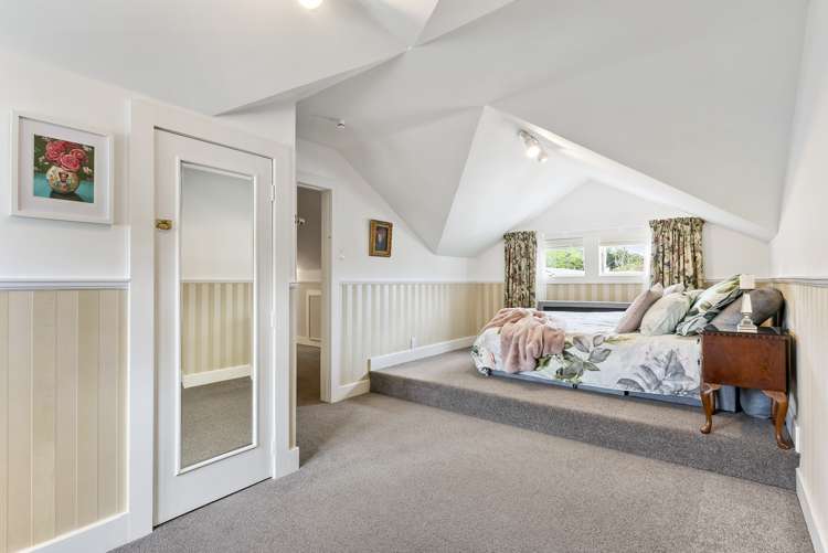 1 Fairholme Avenue Epsom_13