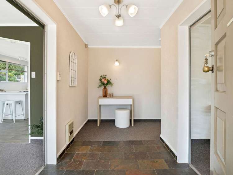 4 Sandstrom Grove Feilding_5