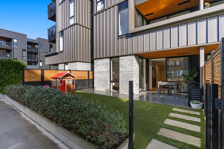 109/74 Victoria Street_0