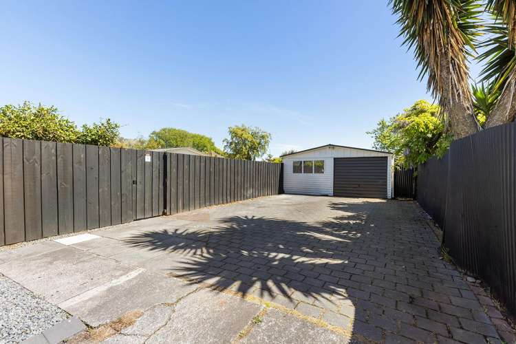 63 Basingstoke Street Aranui_21