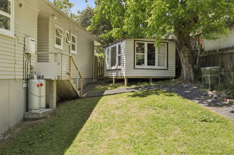 16 Mariana Place Glen Eden_19