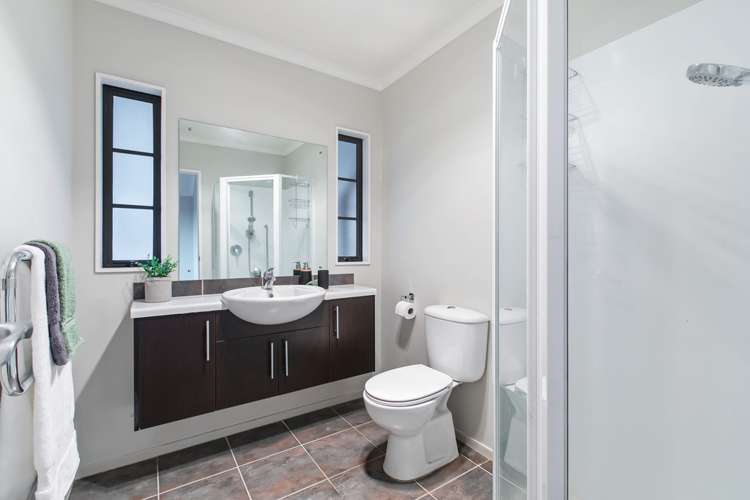 2a Dapple Place Flat Bush_7