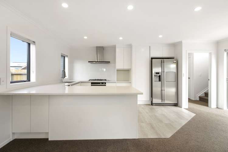 2 Ararata Lane Mangere Bridge_7