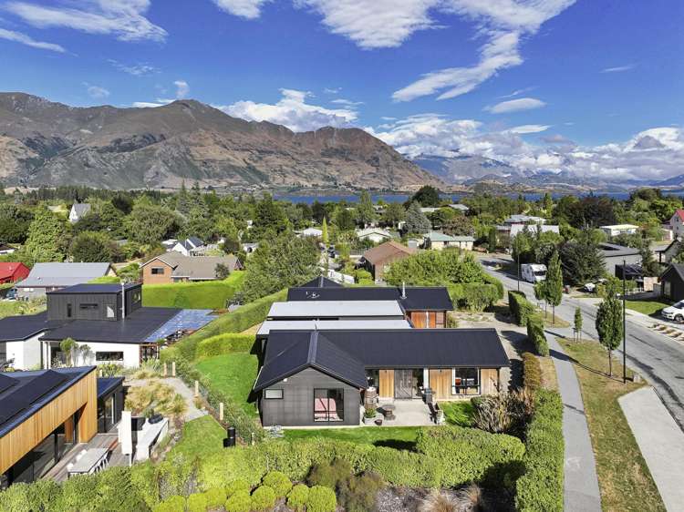 51 Kirimoko Crescent Wanaka_12