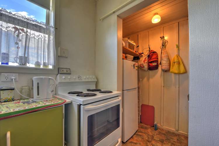 2 Churchill Avenue Gore_17