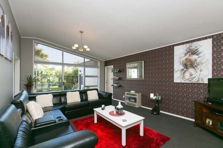 61 Clifton Drive Waitara_2