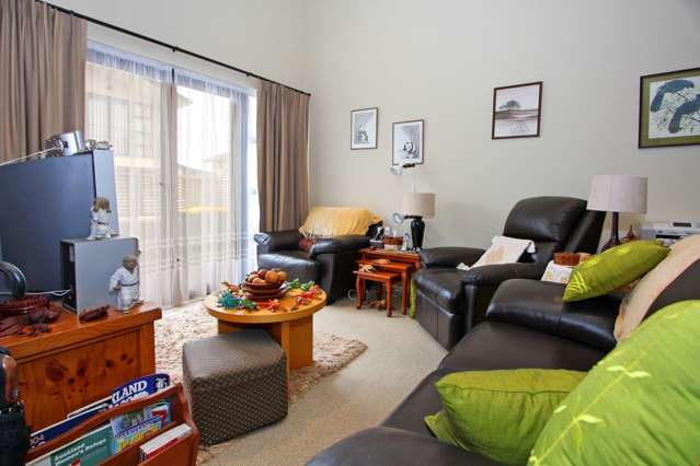 63/8 Landscape Road Papatoetoe_2