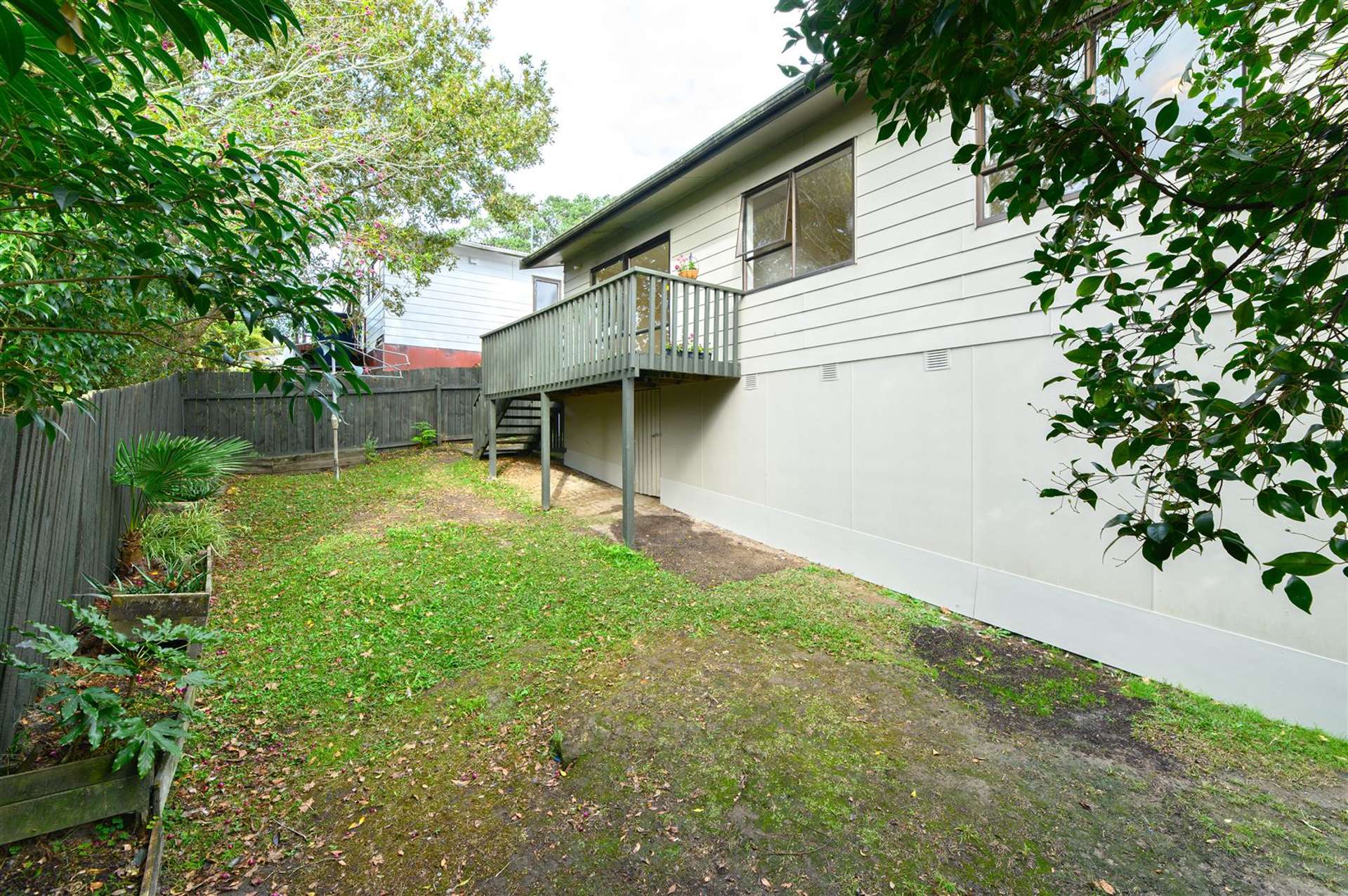 2/38 Leo Street Glen Eden_0