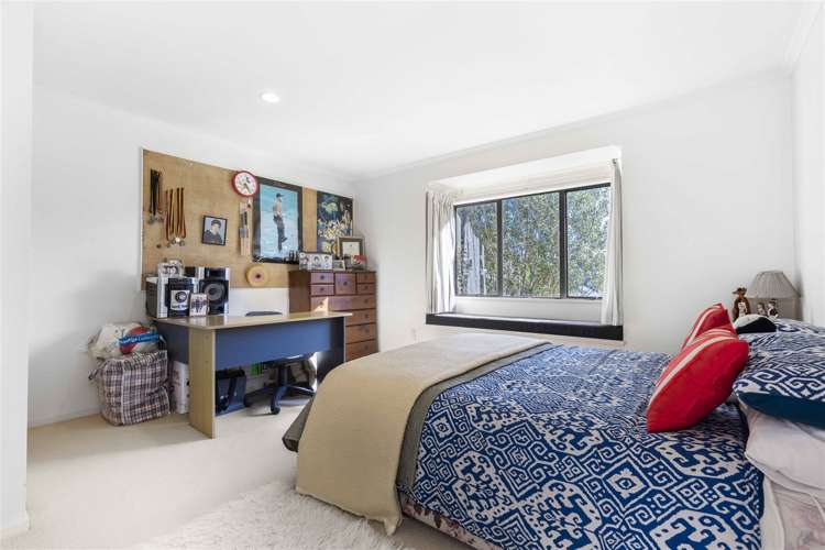 1074 River Road Queenwood_14