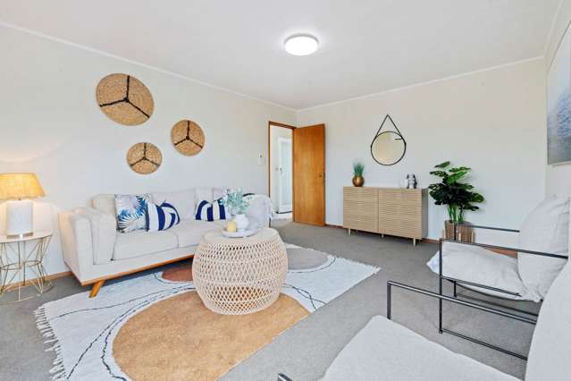 1/11 Charntay Avenue Clover Park_3