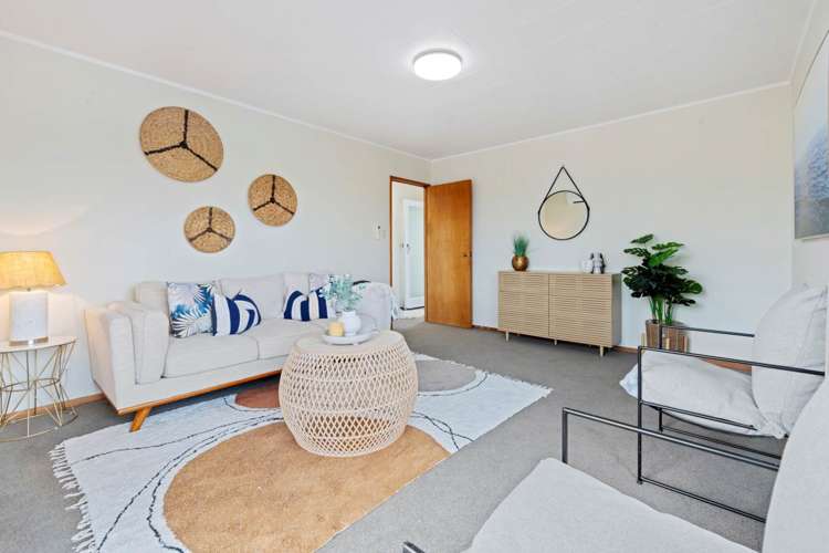 1/11 Charntay Avenue Clover Park_2