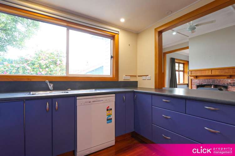 21 Thoreau Street Concord_11