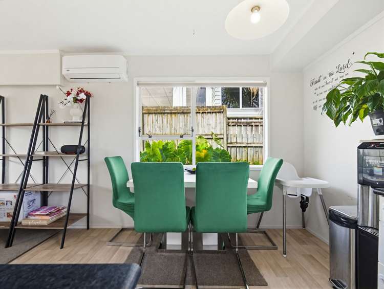 2/15A McIntyre Road_4