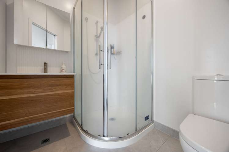 7/13 Vialou Street Hamilton Central_17