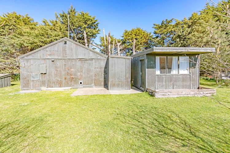 102 Glews Road Cust_51