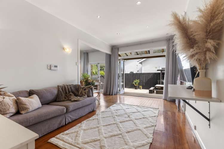 1/39 Halsey Road Manurewa_5