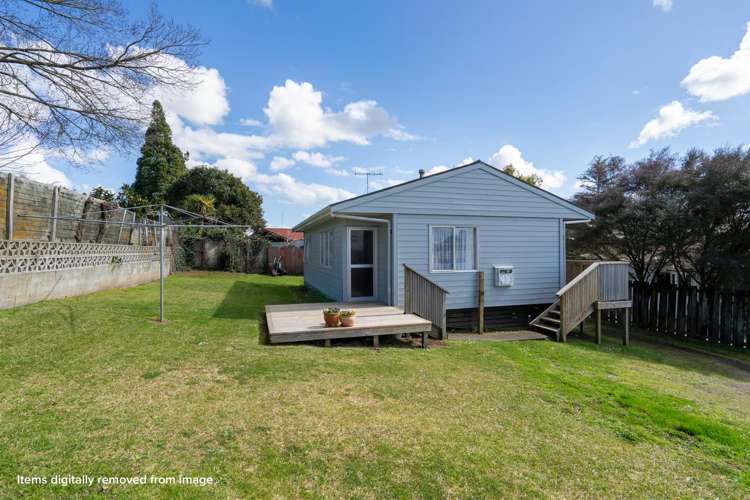 5 Robyn Hyde Place_0