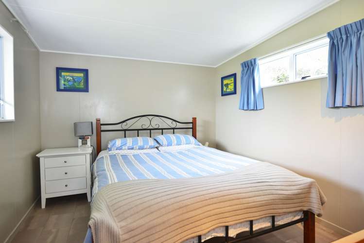 140 Newcastle Street Māhia Beach_9