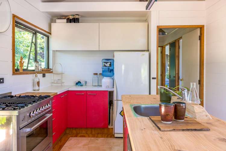 32 Ocean Road Surfdale_9