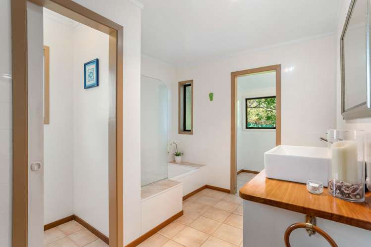 16 Mount Ave Pauanui_15