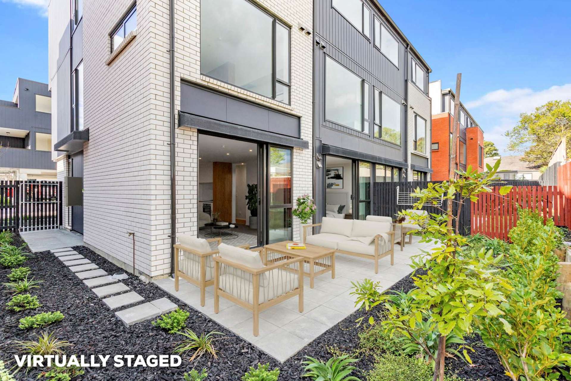 2/4 Treasure Lane Te Atatu South_0