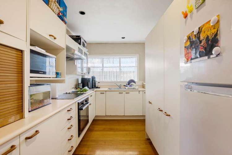 77 Te Atatu Road Te Atatu South_7