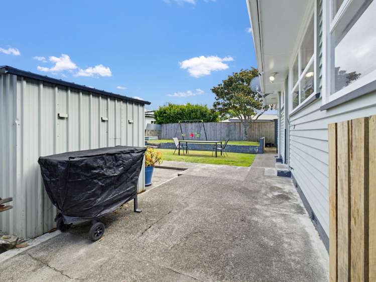 4 Perth Place Awapuni_24