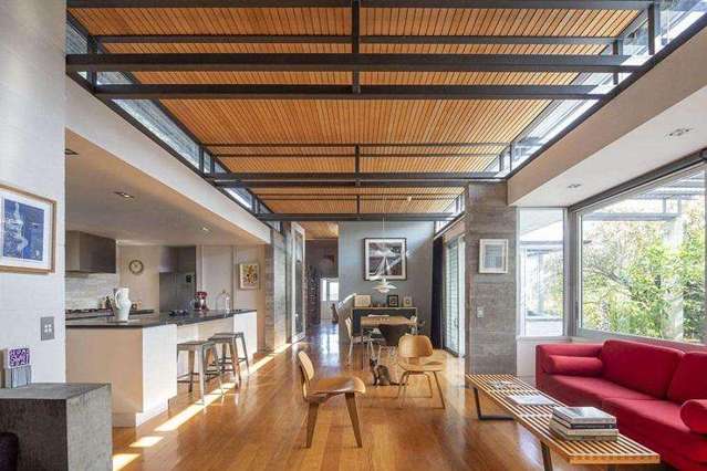 Celebrated photographer’s ‘anti-villa’ sells for over $4m at heated auction